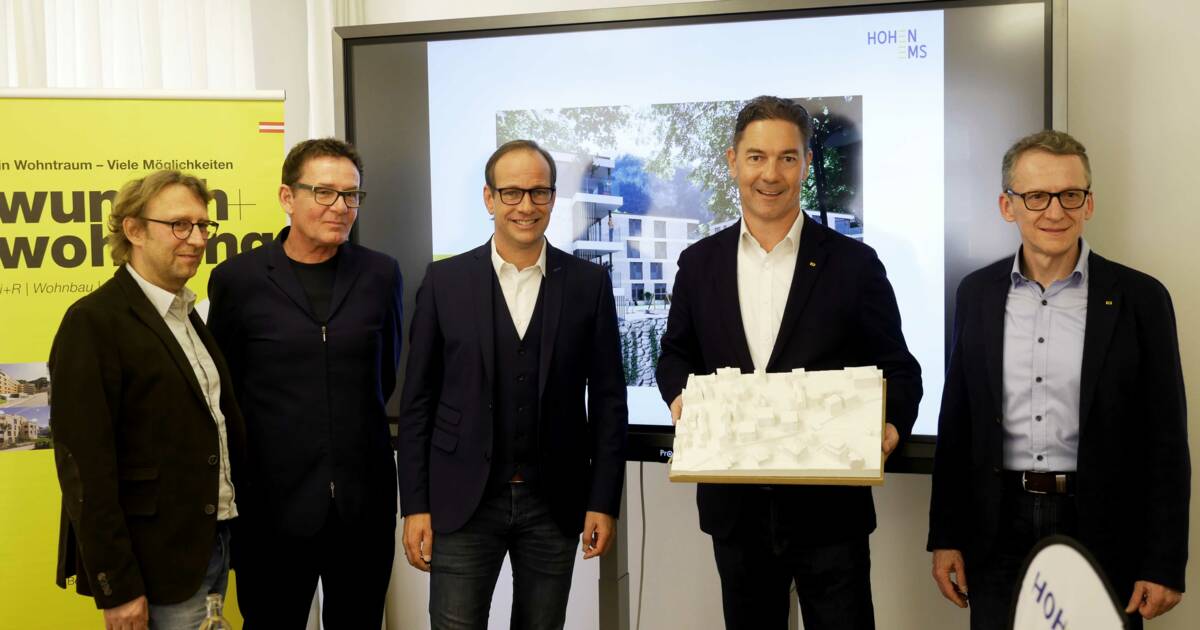 Stellten das Projekt der Öffentlichkeit vor: Bernd Federspiel (Stadt Hohenems), Michael Heim (Architekt), Bürgermeister Dieter Egger, Alexander Stuchly und Kurt Maier (beide i+R) © ©Stadt Hohenems
