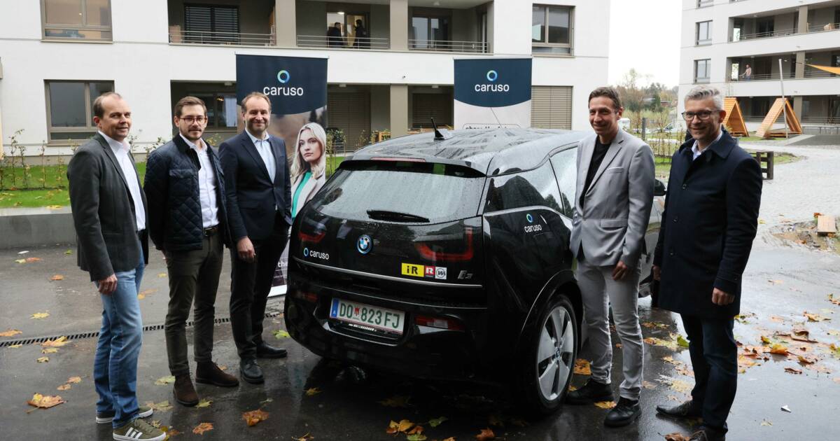 Waldmüllerpark_Dornbirn_Caruso_Autoübergabe Waldmüllerpark_Dornbirn_Caruso_Autoübergabe