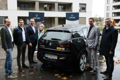 Waldmüllerpark_Dornbirn_Caruso_Autoübergabe