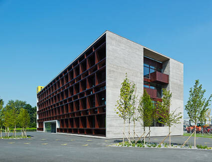 i+R Unternehmenszentrale I Lauterach (A) - 2013 LEED Platin-zertifiziert © © Bruno Klomfar