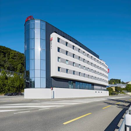 Hotel ibis red | Neuenhof (CH) © ©Vision Studios