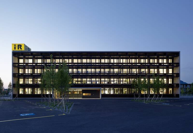 i+R Unternehmenszentrale, Lauterach (A) - 2013 LEED Platin-zertifiziert © © Bruno Klomfar