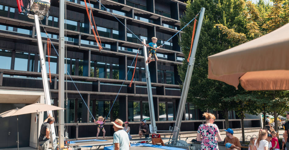 Internetdaten_2025_i+R_Sommerfest_byDarrenFeels-54